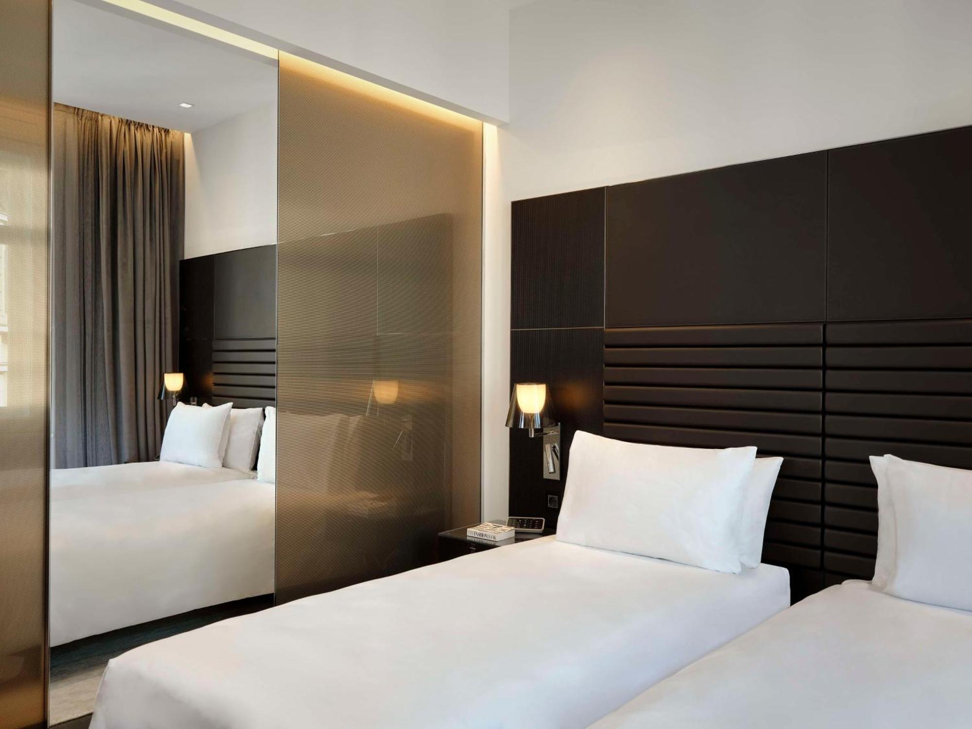 Art'Otel Zagreb, Powered By Radisson Hotels Exterior foto A room at the hotel