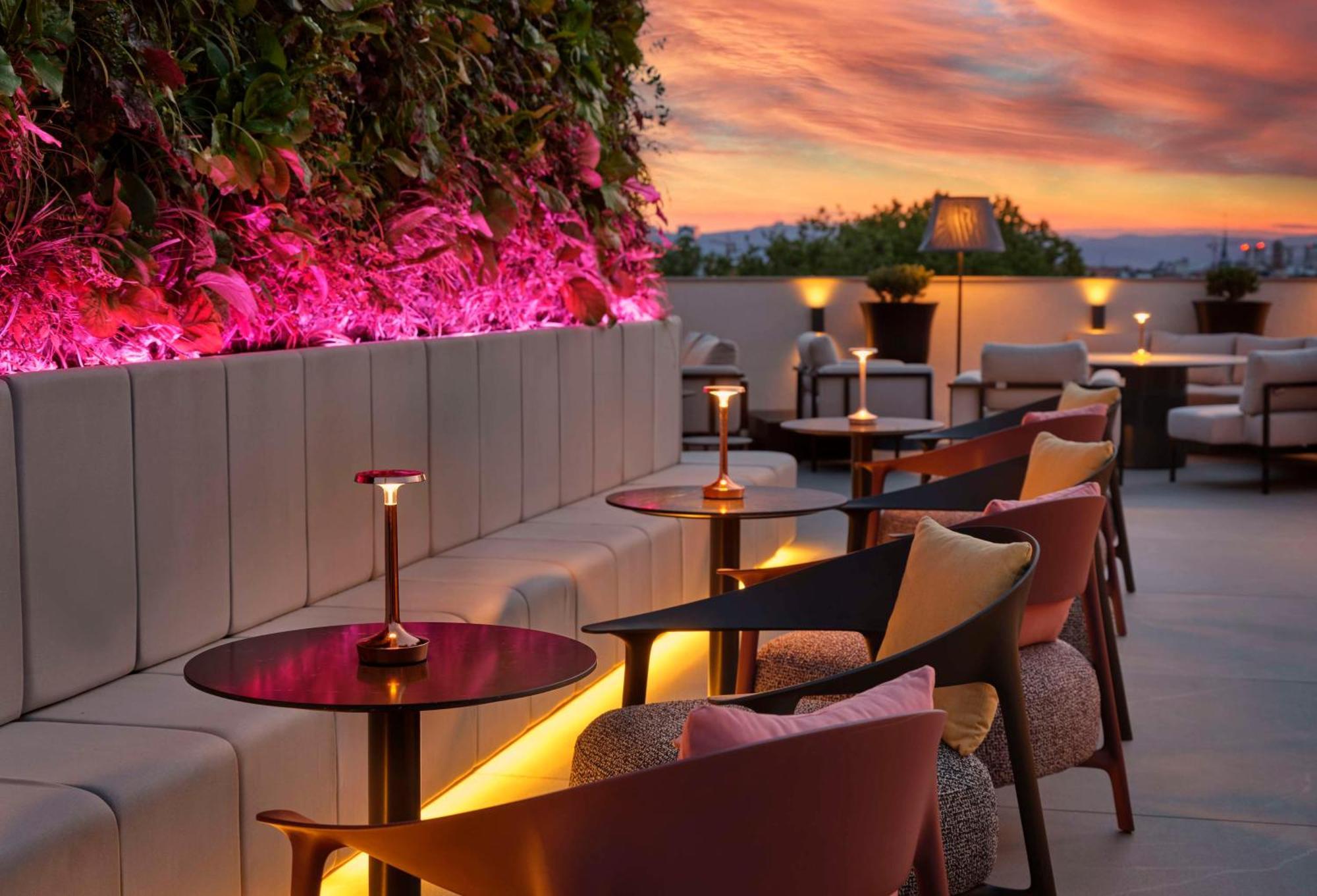 Art'Otel Zagreb, Powered By Radisson Hotels Exterior foto The Terrace at the InterContinental London The O2